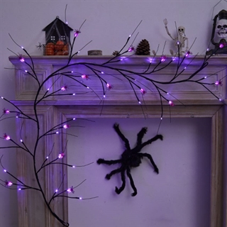 Halloween rattan lampe med edderkopper 