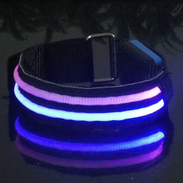 LED armbånd med farvet lys - Sort