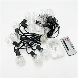 Batteridrevet LED lyskæde med pærer og fjernbetjening - varmt hvidt lys - 4,5 m med 15 pærer