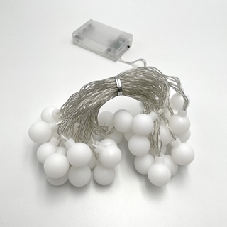 Batteridrevet kirsebærkugle lyskæde til indendørs brug - 6 m 40 lys