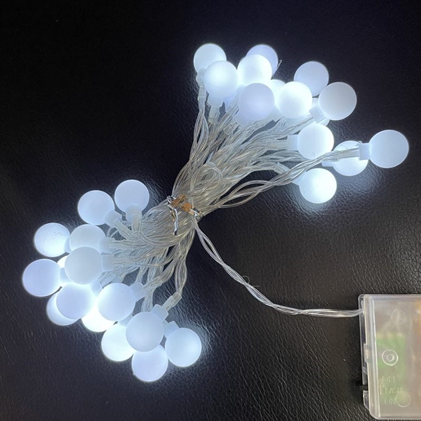 Batteridrevet kirsebærkugle lyskæde - Hvidt lys - 3 m 30 lys - OUTLET