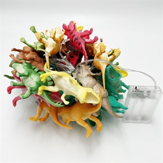 Batteridrevet lyskæde med dinosaurer - 4,5 m 30 lys