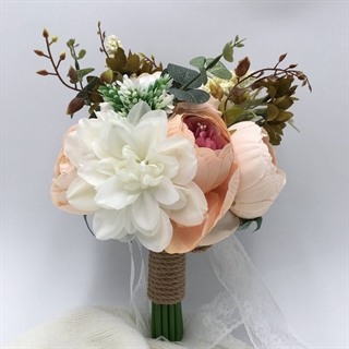 Brudebuket af kunstige roser og blade - Ø 23 cm
