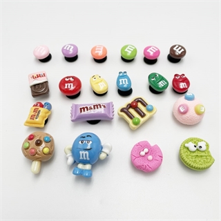 Skocharms med slik og chokoladefigurer – 20 stk.