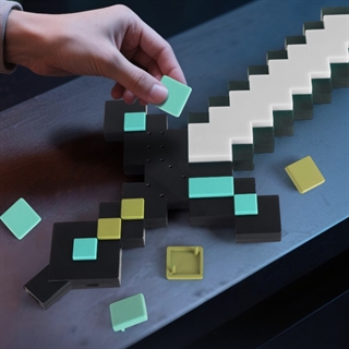 Pixel diamantsværd natlampe - RGB farveskift - USB-genopladelig