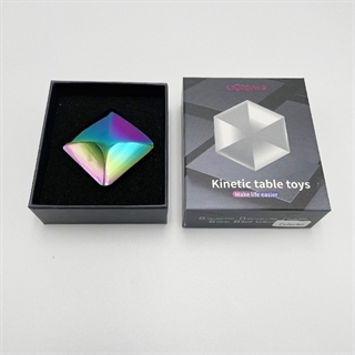 Flipo Flip - fidget spinner - firkantet, regnbuefarvet
