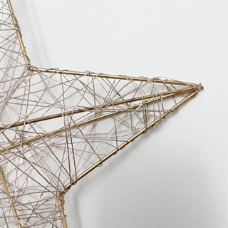 Guld topstjerne med LED-lys og champagnefarvede tråde