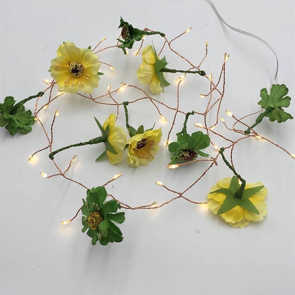 Istap lyskæde med grønne og gule blomster-1M