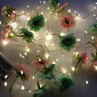 Istap lyskæde med blomster