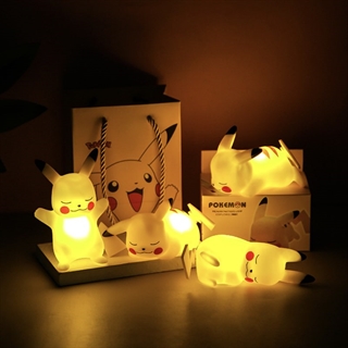 LED Pikachu lampe - Varm hvidt lys - 4 forskellige stilarter