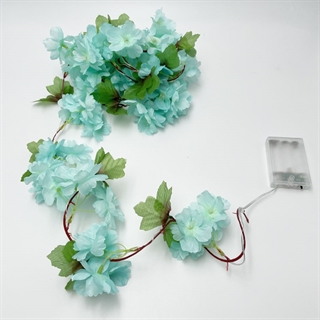 LED lyskæde med mintblå kirsebærblomster og grønne blade - 2,4 m 20 lys