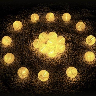 LED lyskæde med lanterner