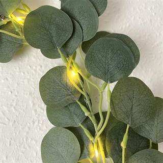 LED lyskæde med eukalyptus blade -1,9m 20 lys