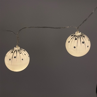 LED lyskæde med hvide kugler og sølvprikker - 1,5 m 10 LED