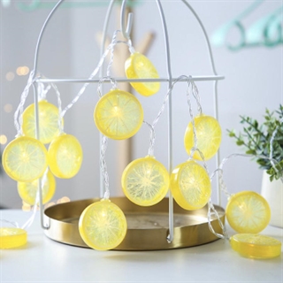 Lyskæde med citroner