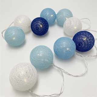 LED lyskæde med bomuldsbolde i blå nuancer –1,5 m