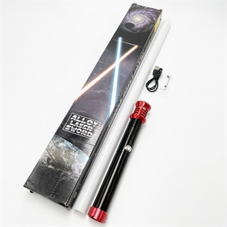 Lyssværd med farverige lys- og lydeffekter - Genopladeligt - Sort & rød håndtag - 14 lysfarver