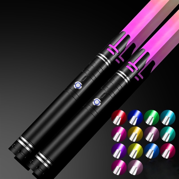 Lyssværd med farverige lys- og lydeffekter - Genopladeligt - Sort håndtag - 14 lysfarver - 2 stk.