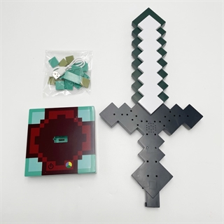 Pixel diamantsværd natlampe - RGB farveskift - USB-genopladelig