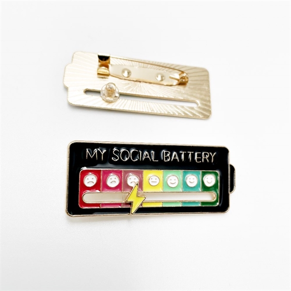 Mit sociale batteri broche - sort