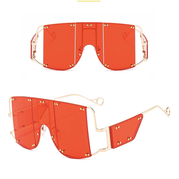 Modesolbrille -  tre linser med stor ramme 