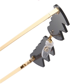 Solbrille med hjerter 