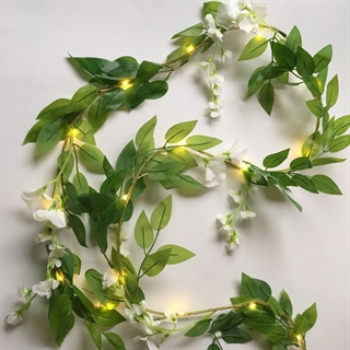 Solcelle lyskæde med hvide blomster og blade