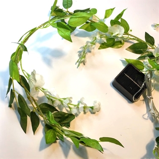 Solcelle lyskæde med hvide blomster og blade - 5 M