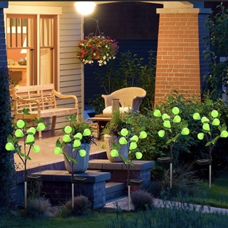 Solcellelampe med pærer på spyd - lysende frugt i have