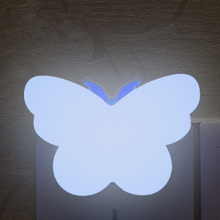 Sommerfugl natlampe med lyssensor  Sommerfugl natlampe med lyssensor - Blå