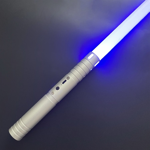 Star Wars lasersværd med 12 lysfarver og lydeffekter - Genopladelige - 1 stk - Sølv håndtag - Mini