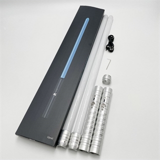 Star Wars lasersværd med 15 lysfarver og lydeffekter - Genopladelige - 2 stk - Sølv håndtag