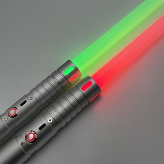 Star Wars lasersværd med 20 lysfarver og lydeffekter - Genopladelige - 2 stk - Sølv