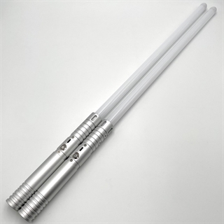 Star Wars lasersværd med 20 lysfarver og lydeffekter - Genopladelige - 2 stk - Sølv