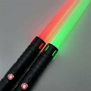 Star Wars lasersværd med 20 lysfarver og lydeffekter - Genopladelige - 2 stk pr. sæt 