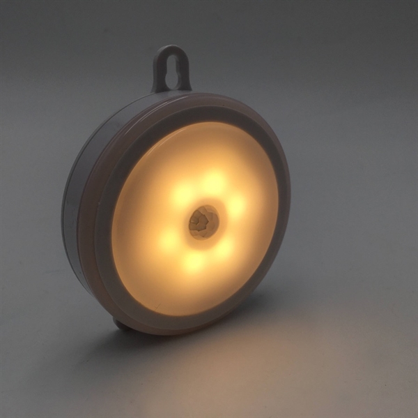 Stick-on magnet LED natlampe med bevægelsessensor 