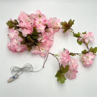 USB drevet lyskæde med lyserøde kirsebærblomster - 4 M 40 lys