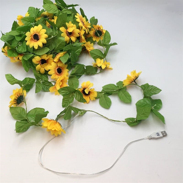 USB-drevet lyskæde med solsikker og blade - 10 m 100 lys